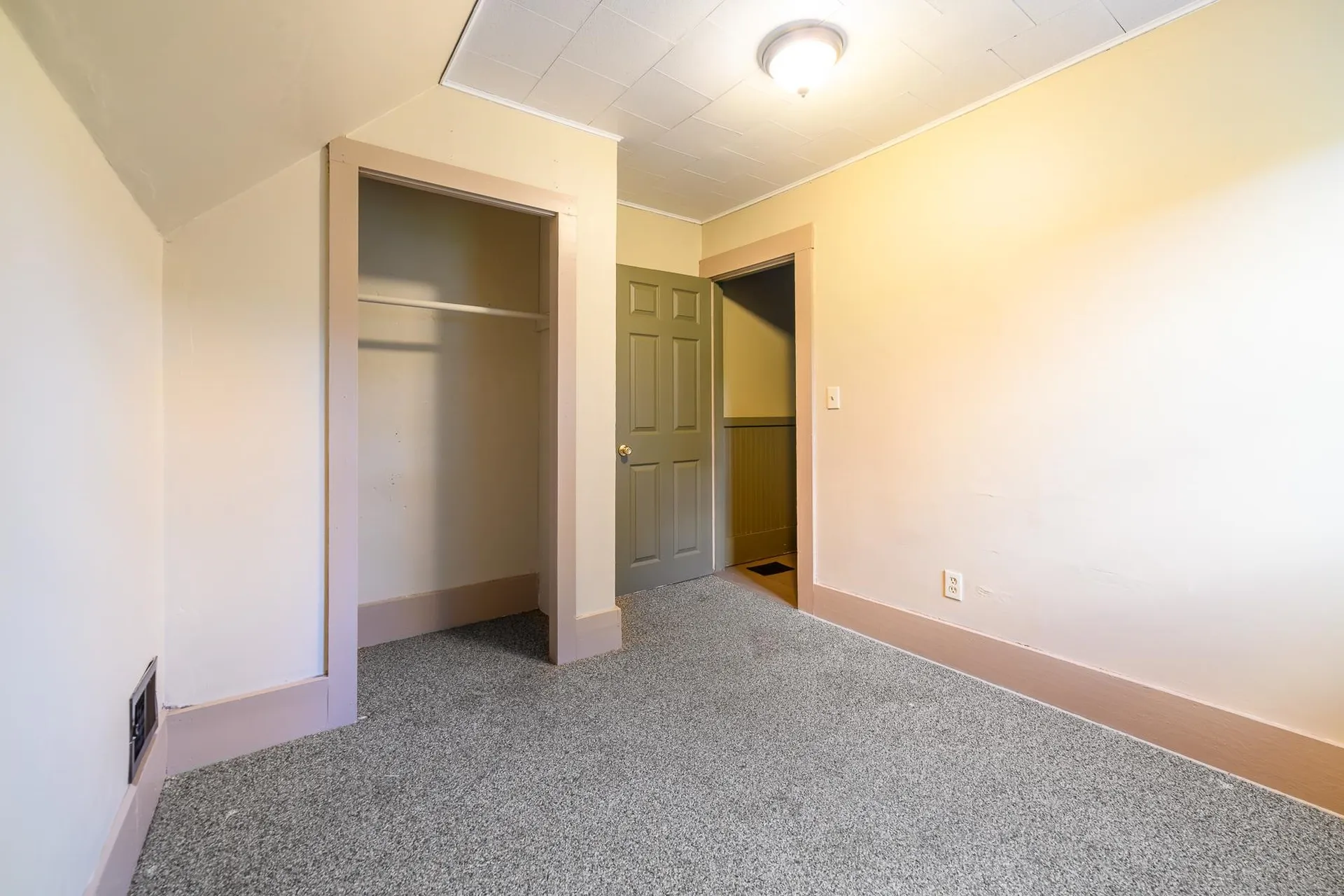 266 Madison Avenue Berlin NH 03570