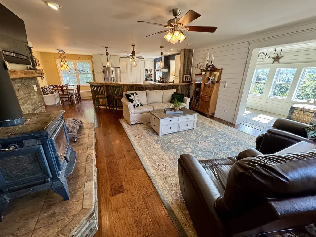 60 Currier Hill Road Topsham VT 05040