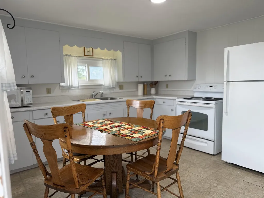 2852 Vermont Route 22a Addison VT 05491