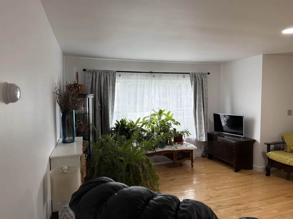 2852 Vermont Route 22a Addison VT 05491