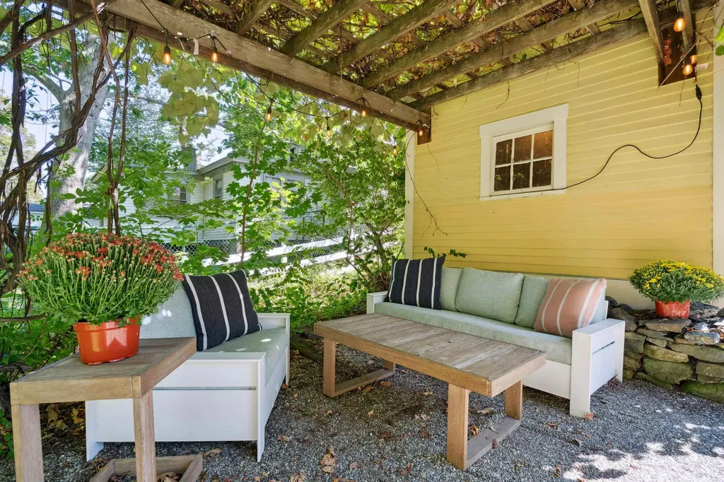 1612 Hartford Avenue Hartford VT 05001