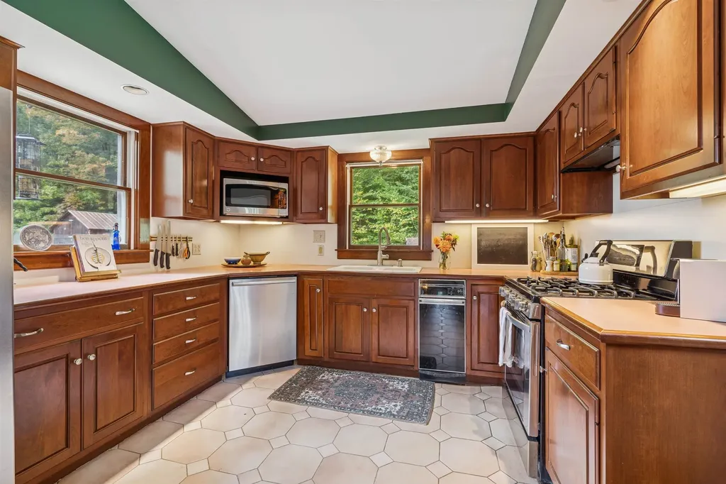 1612 Hartford Avenue Hartford VT 05001