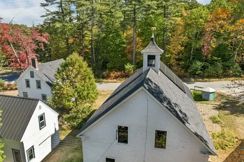 829 Bearcamp Highway Tamworth NH 03883