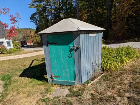 829 Bearcamp Highway Tamworth NH 03883