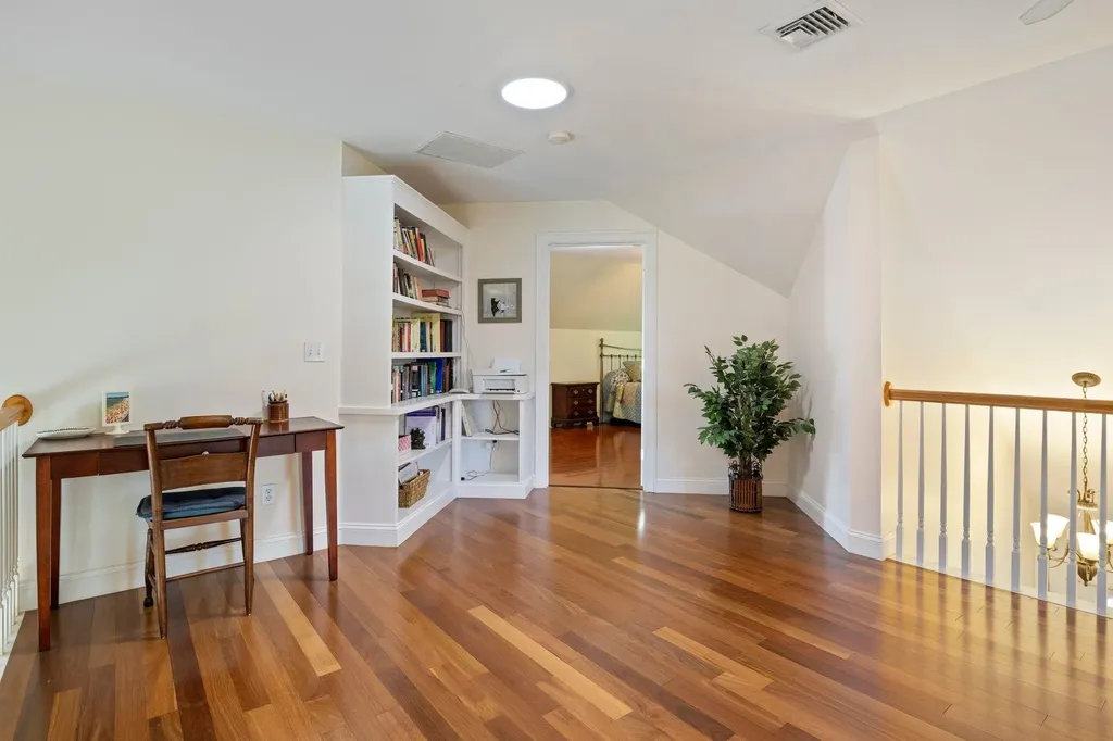 7 Autumn Lane East Kingston NH 03827