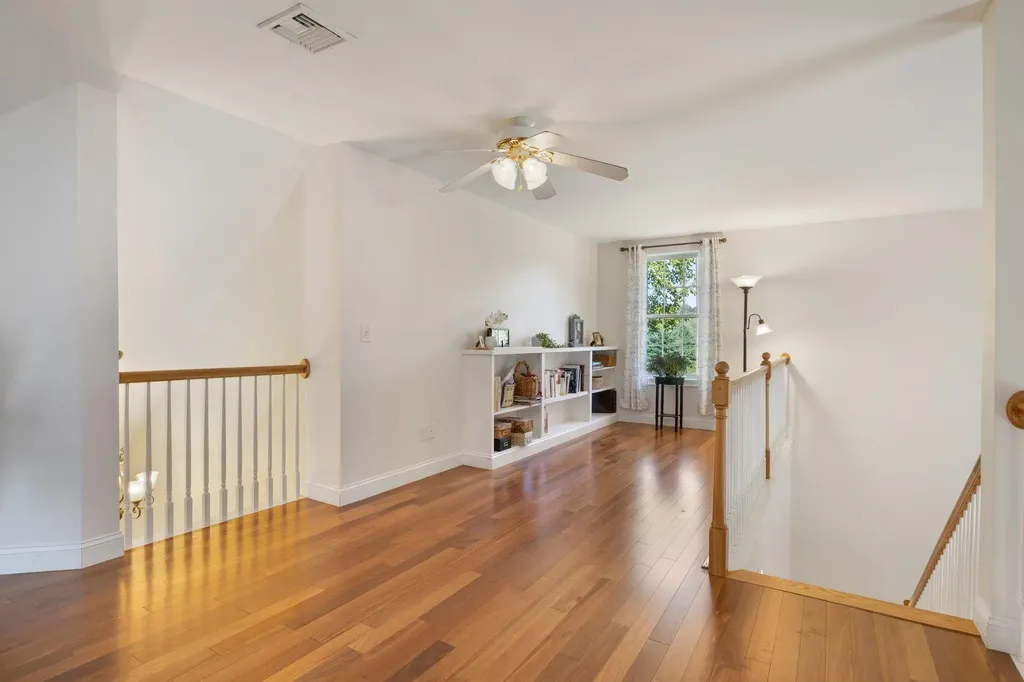 7 Autumn Lane East Kingston NH 03827