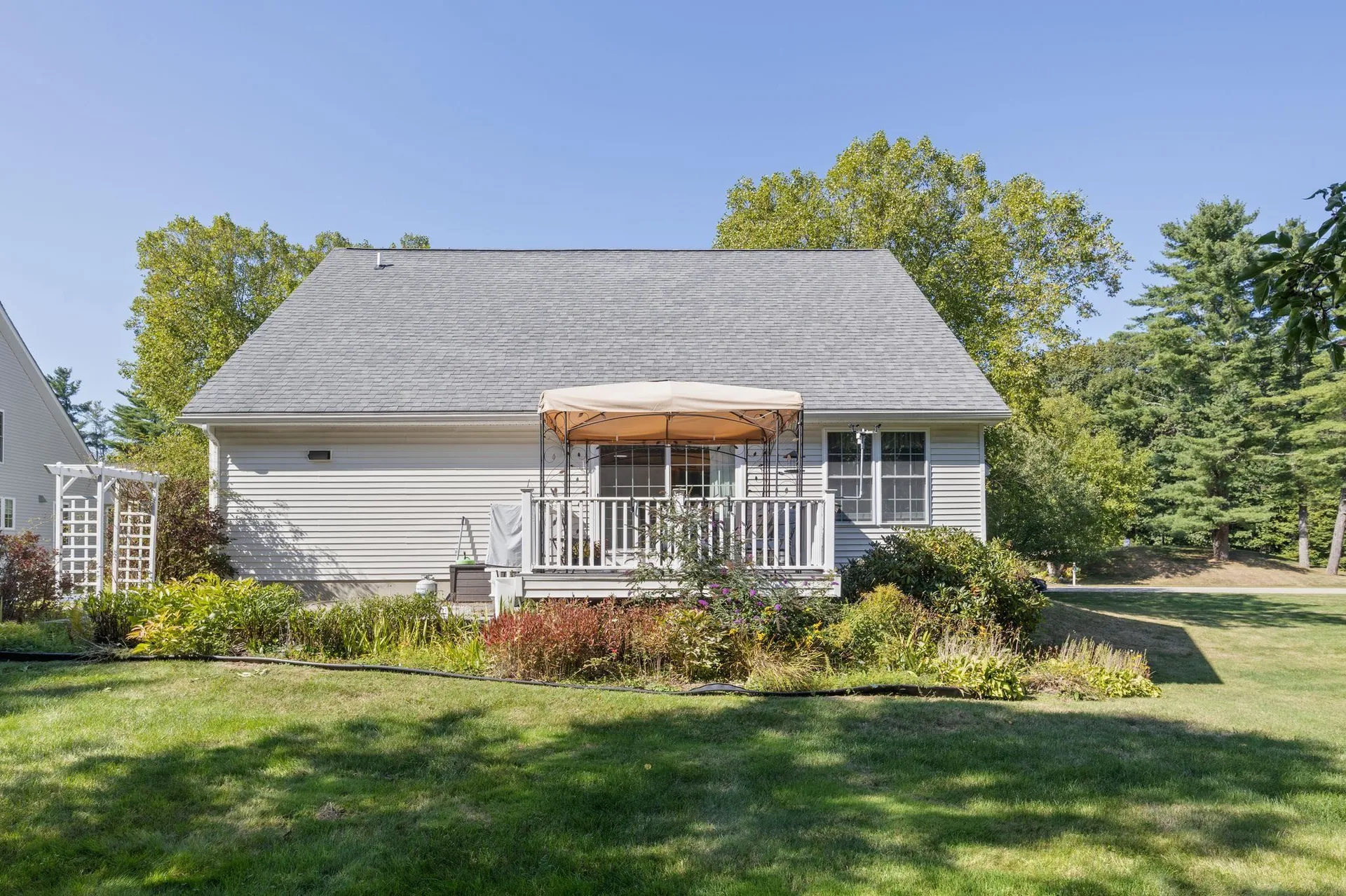 7 Autumn Lane East Kingston NH 03827