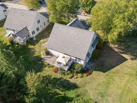7 Autumn Lane East Kingston NH 03827