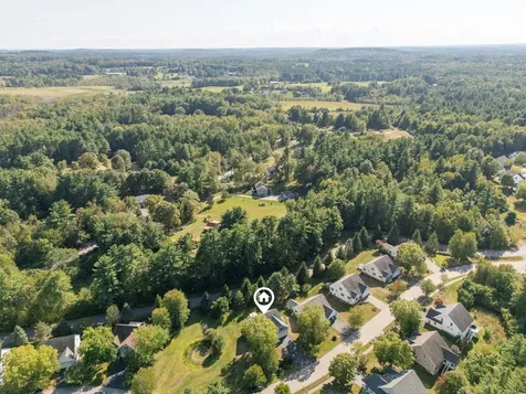 7 Autumn Lane East Kingston NH 03827