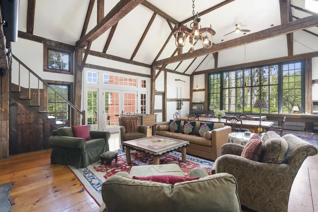 1182 1184 East Manchester Road Manchester VT 05255