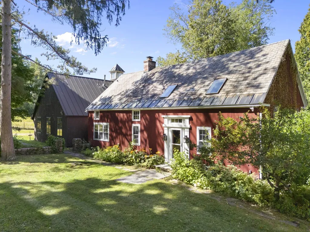 1182 1184 East Manchester Road Manchester VT 05255