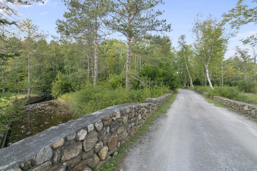 1182 1184 East Manchester Road Manchester VT 05255