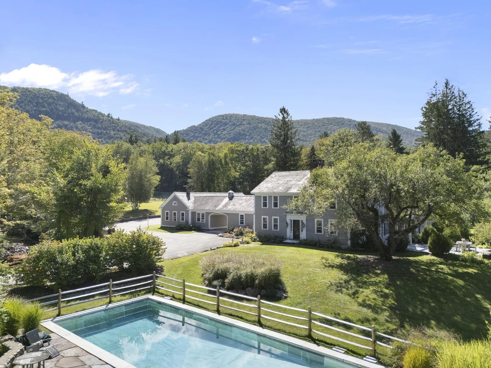 1182 1184 East Manchester Road Manchester VT 05255