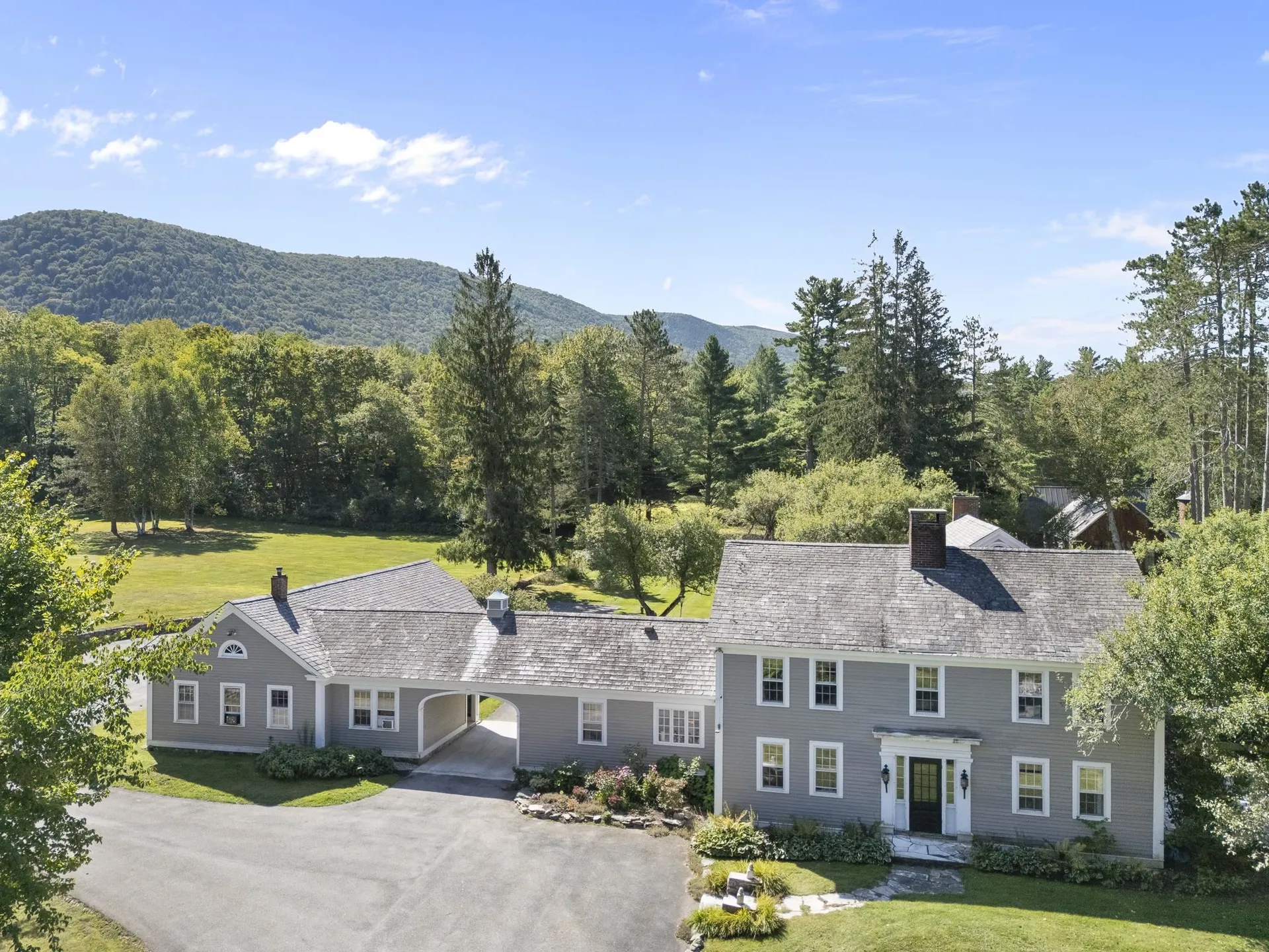 1182 1184 East Manchester Road Manchester VT 05255