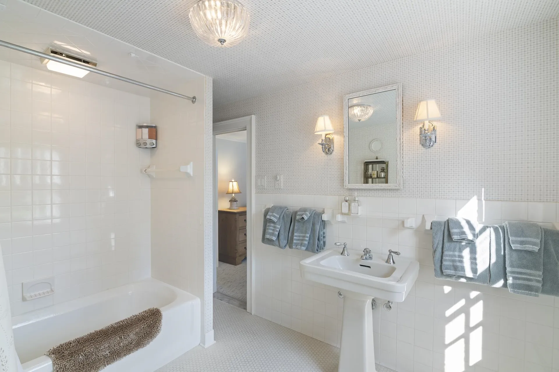 1182 1184 East Manchester Road Manchester VT 05255