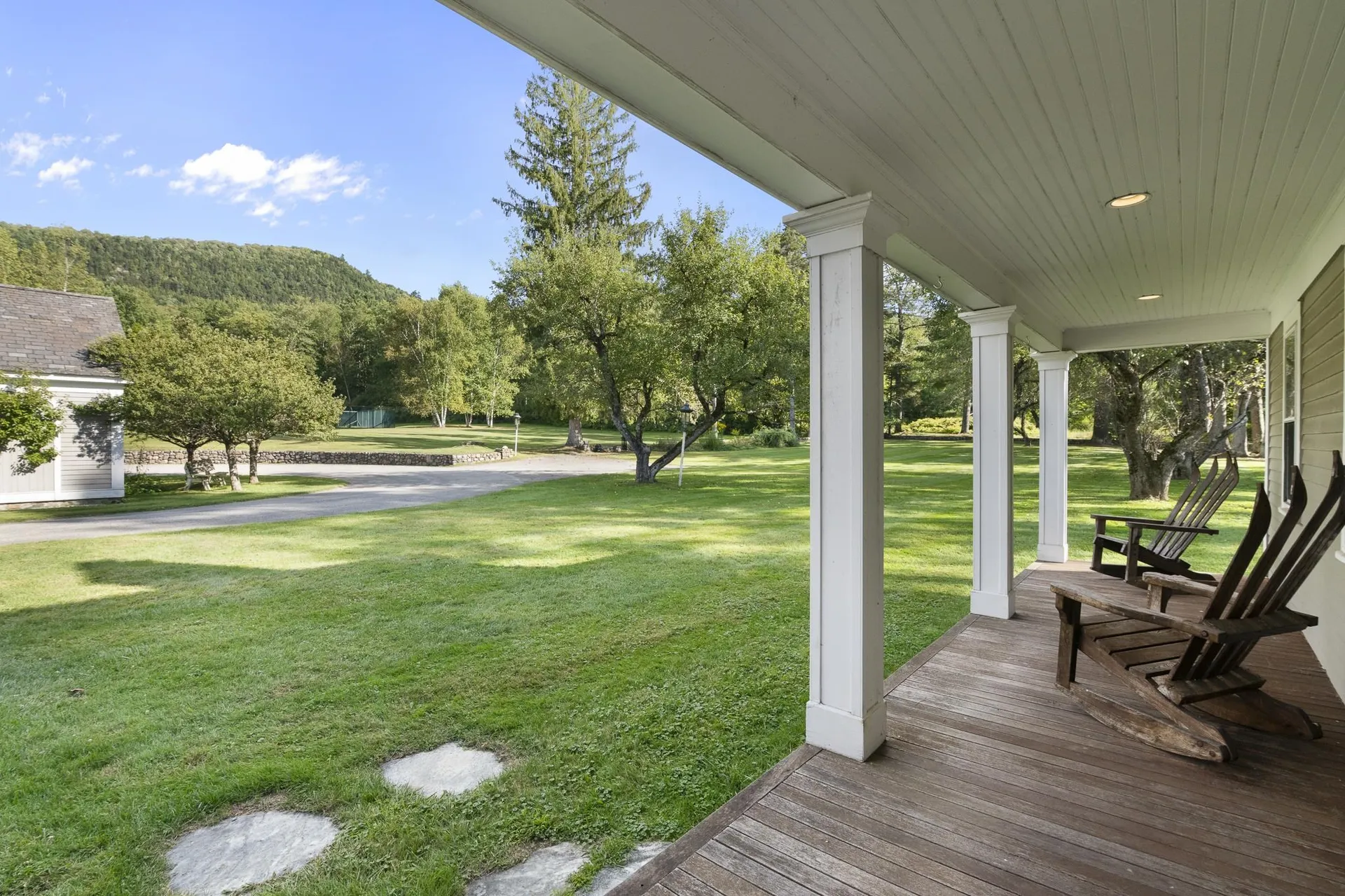 1182 1184 East Manchester Road Manchester VT 05255