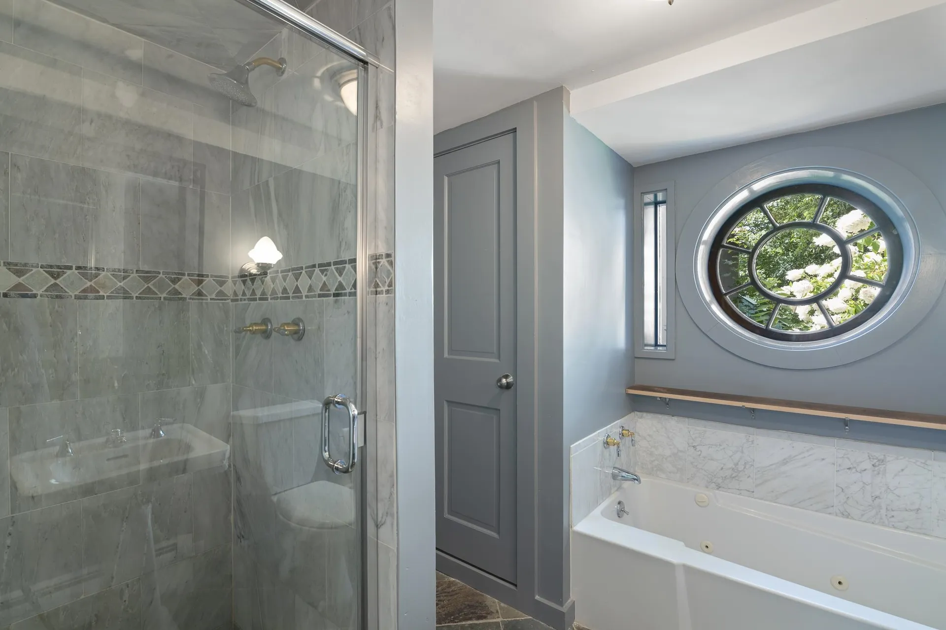 1182 1184 East Manchester Road Manchester VT 05255