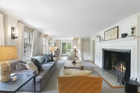 1182 1184 East Manchester Road Manchester VT 05255