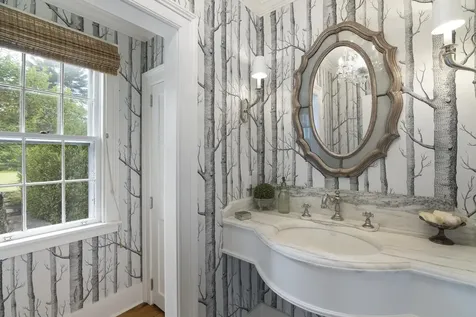 1182 1184 East Manchester Road Manchester VT 05255