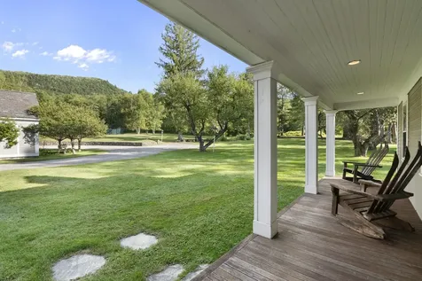 1182 1184 East Manchester Road Manchester VT 05255