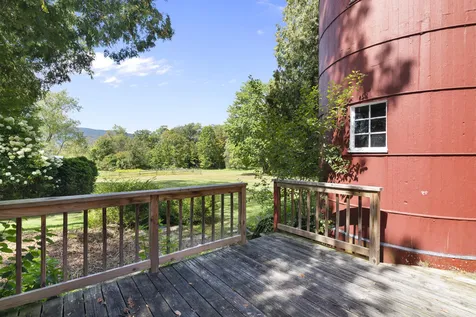 1182 1184 East Manchester Road Manchester VT 05255