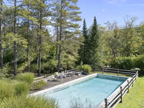 1182 1184 East Manchester Road Manchester VT 05255