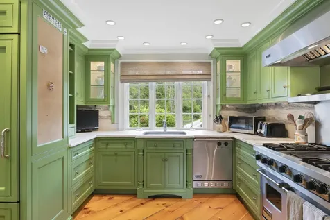 1182 1184 East Manchester Road Manchester VT 05255