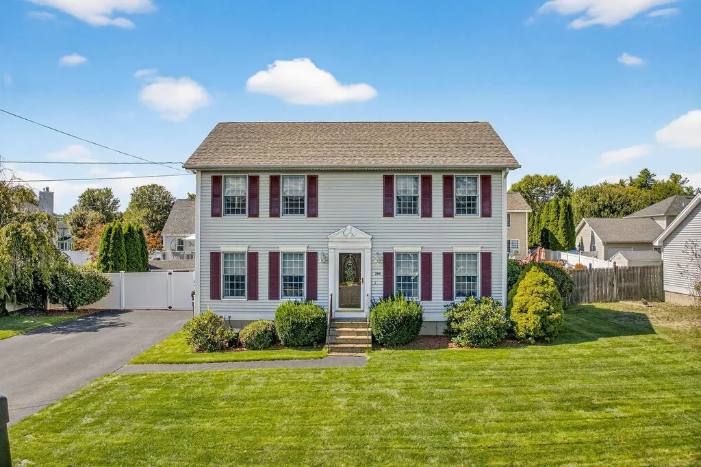 286 Aaron Drive Manchester NH 03109