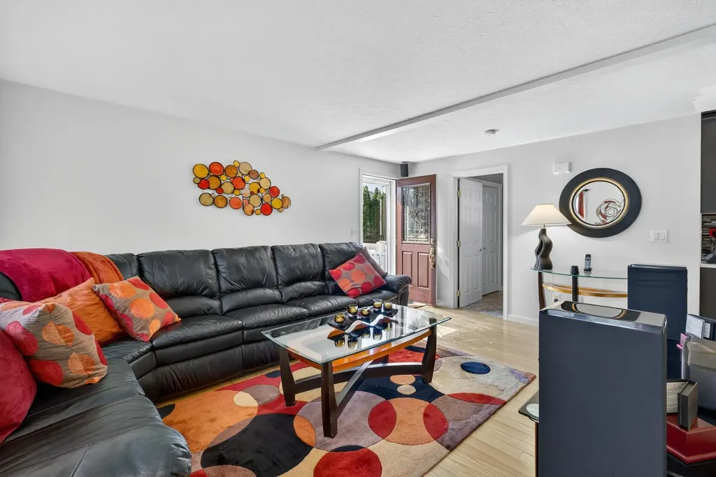 286 Aaron Drive Manchester NH 03109