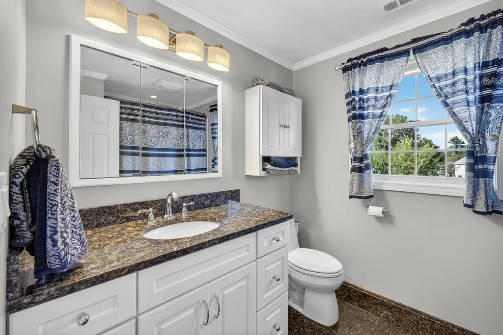 286 Aaron Drive Manchester NH 03109