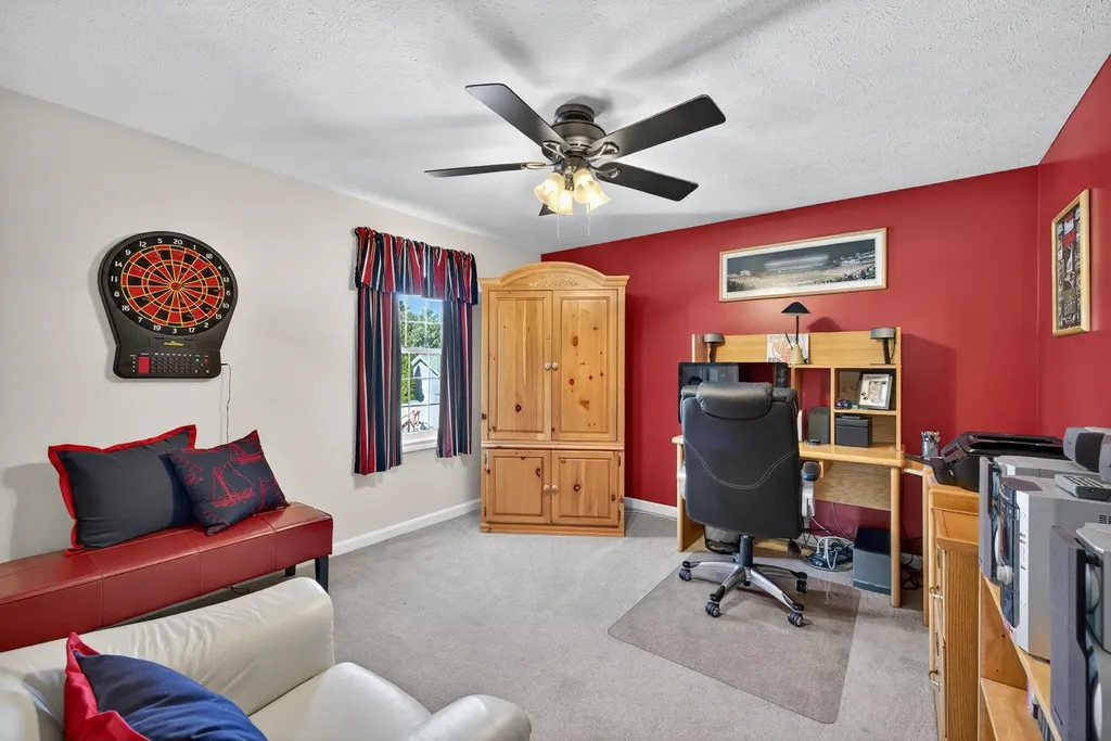 286 Aaron Drive Manchester NH 03109