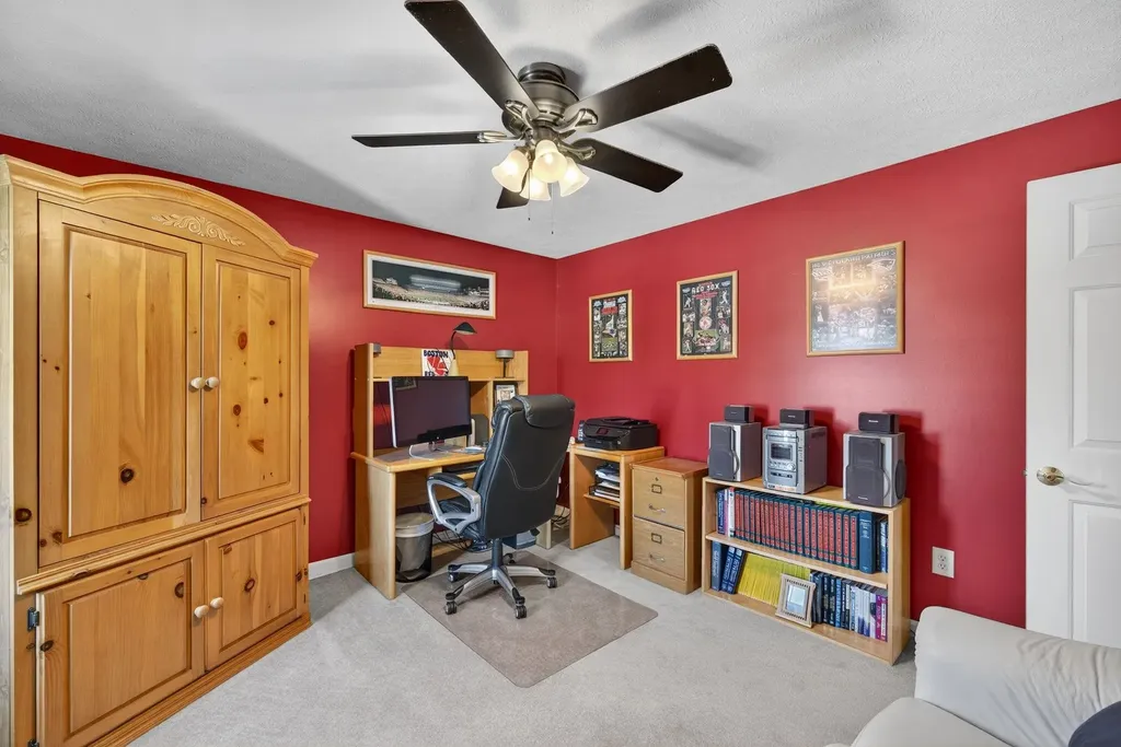 286 Aaron Drive Manchester NH 03109