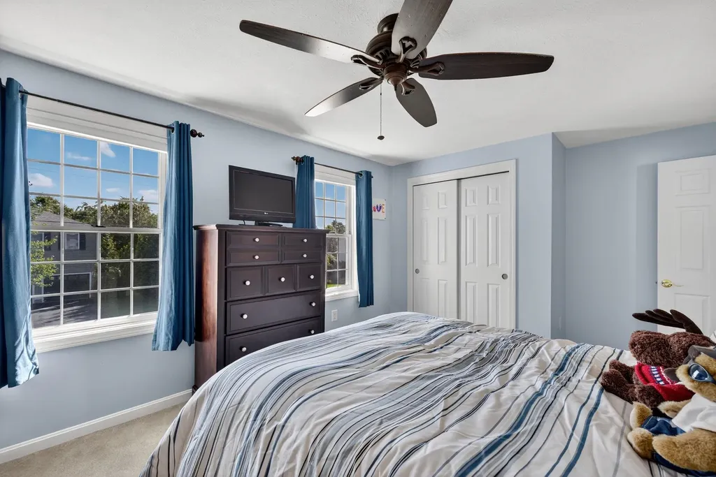 286 Aaron Drive Manchester NH 03109