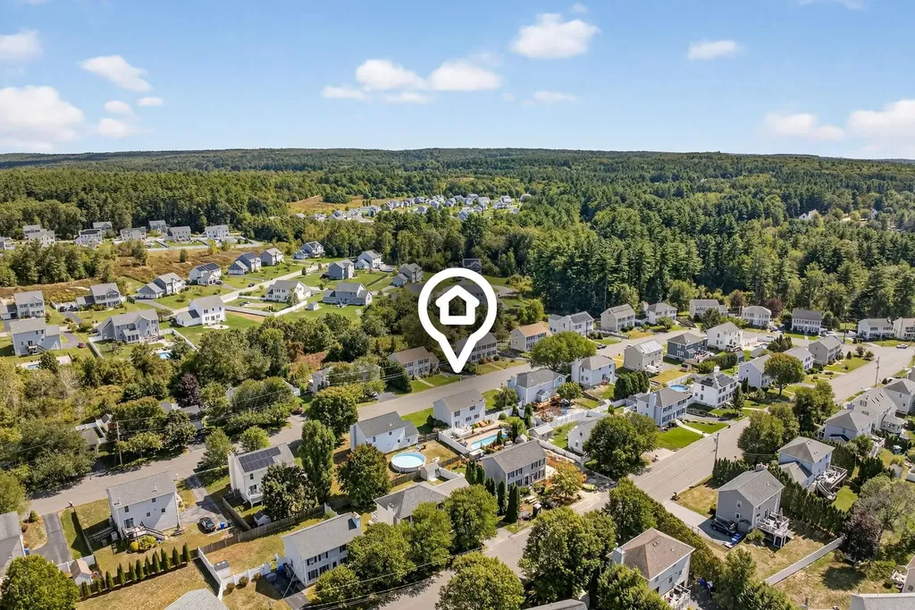 286 Aaron Drive Manchester NH 03109