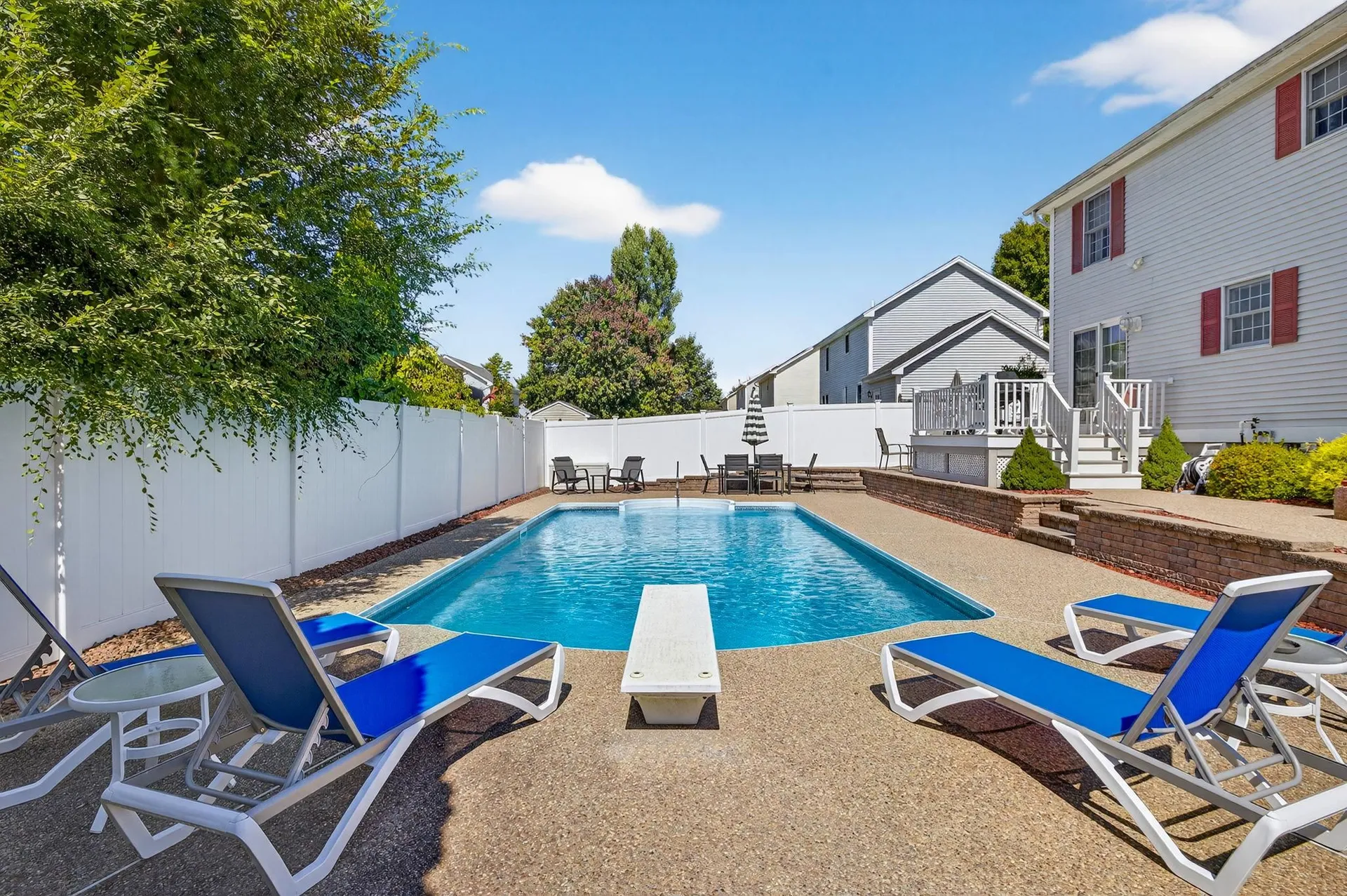 286 Aaron Drive Manchester NH 03109