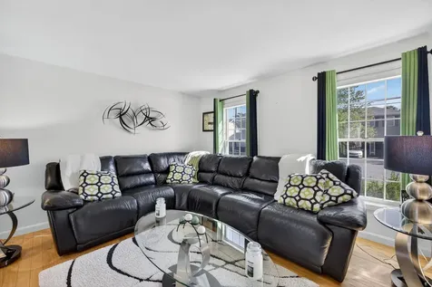 286 Aaron Drive Manchester NH 03109