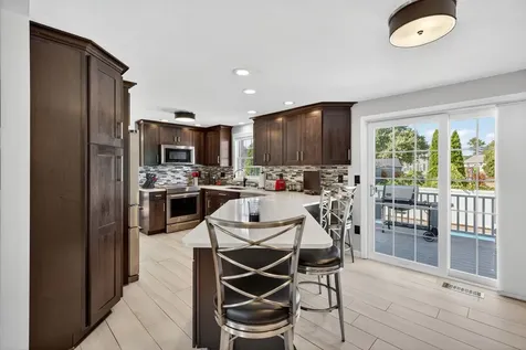 286 Aaron Drive Manchester NH 03109