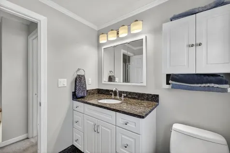 286 Aaron Drive Manchester NH 03109