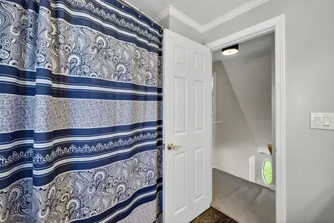 286 Aaron Drive Manchester NH 03109