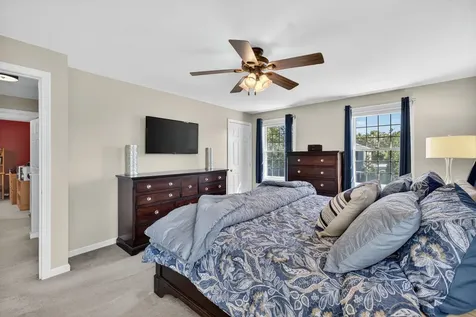 286 Aaron Drive Manchester NH 03109