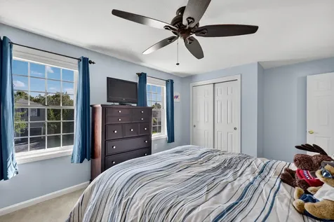 286 Aaron Drive Manchester NH 03109