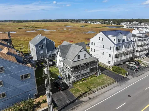 585 Ocean Boulevard Hampton NH 03842