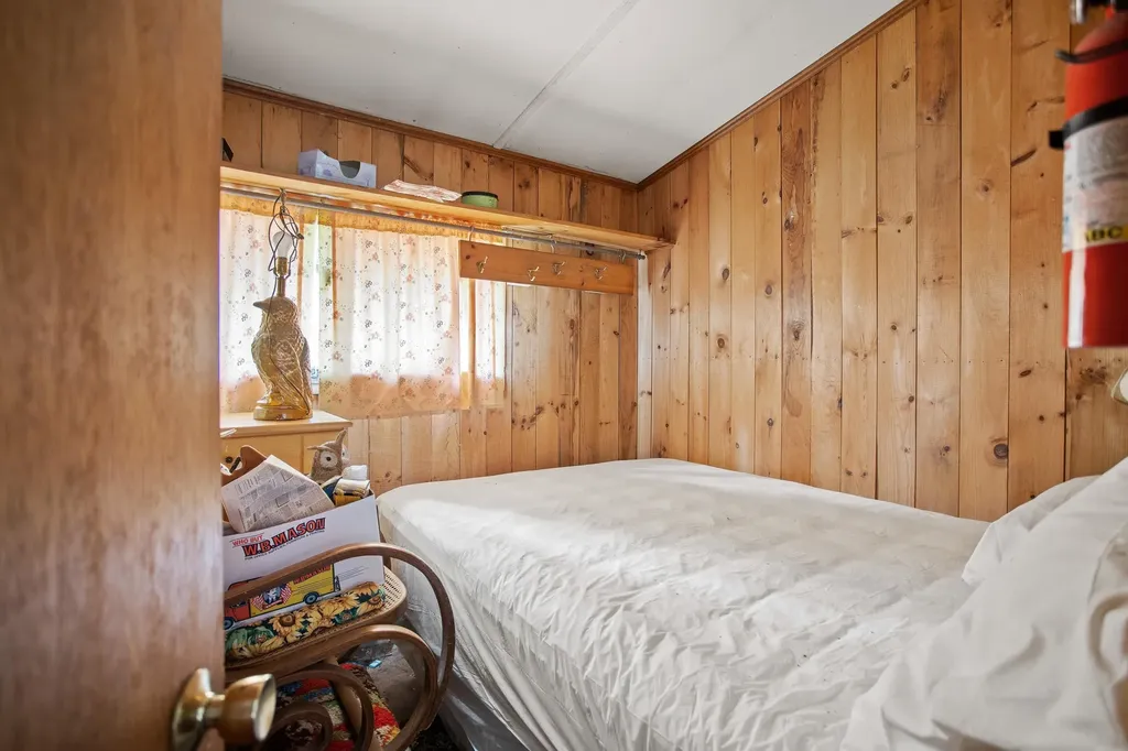 911 New Hampshire Route 49 Thornton NH 03285