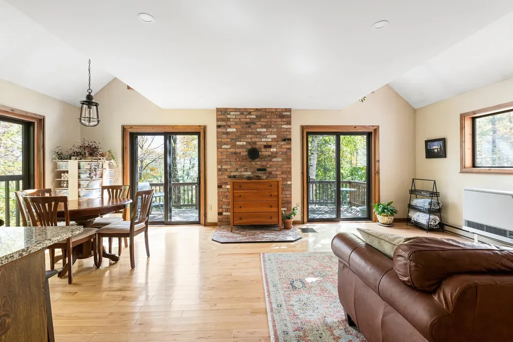 6 Anderson Pond Road Grantham NH 03753