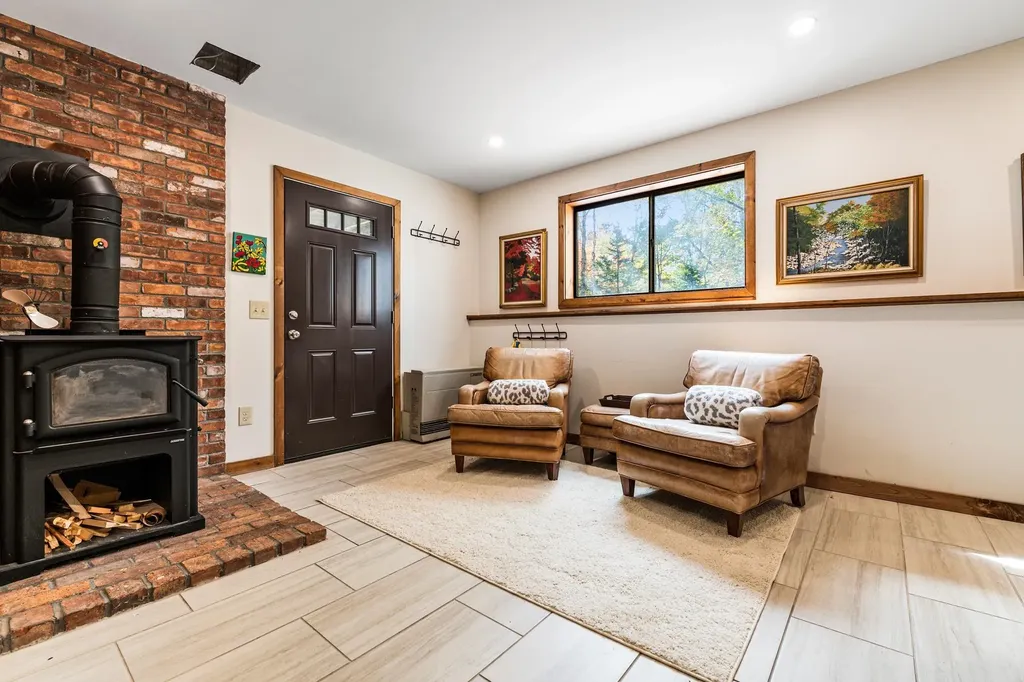 6 Anderson Pond Road Grantham NH 03753