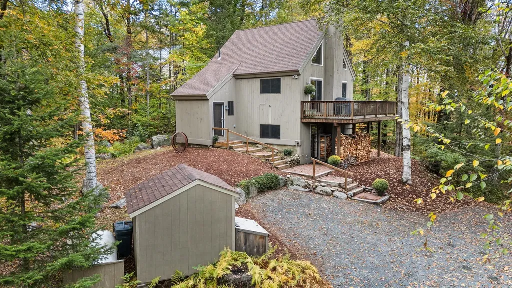 6 Anderson Pond Road Grantham NH 03753