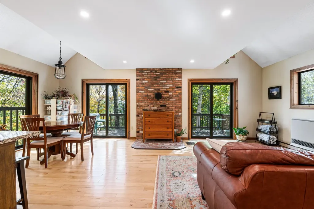 6 Anderson Pond Road Grantham NH 03753