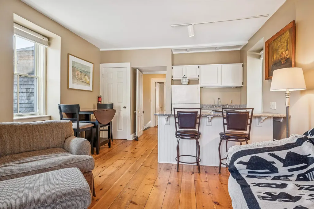 17 Linden Hill Woodstock VT 05091