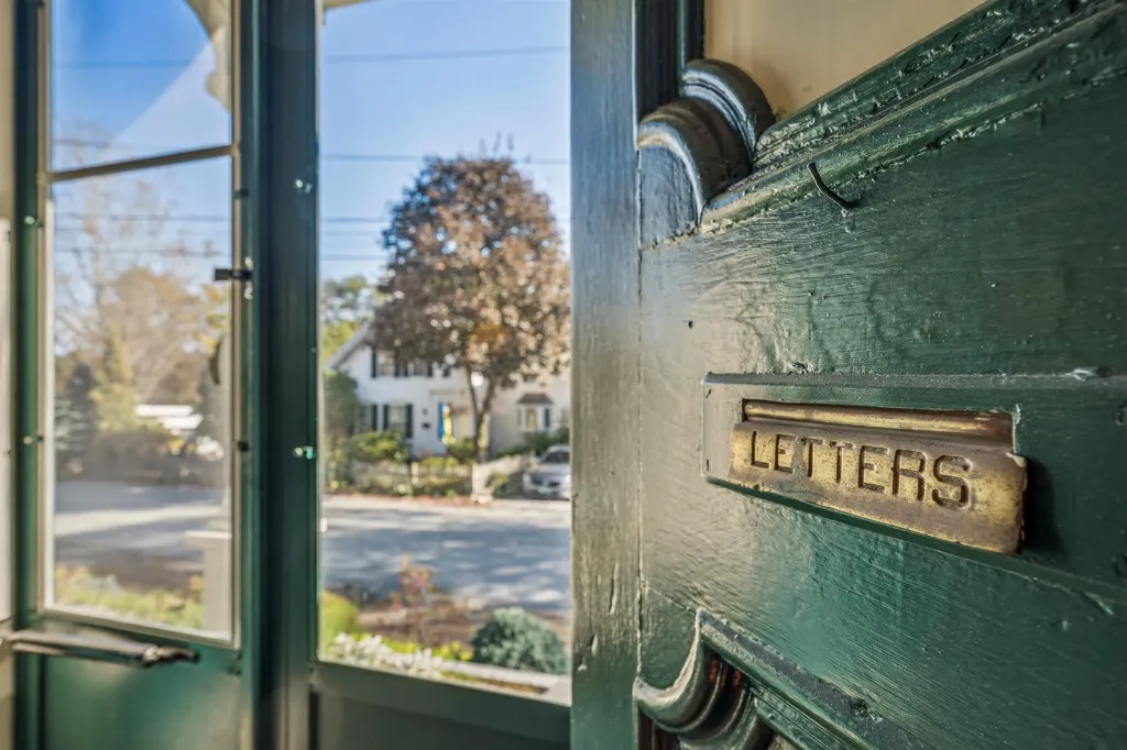 17 Linden Hill Woodstock VT 05091