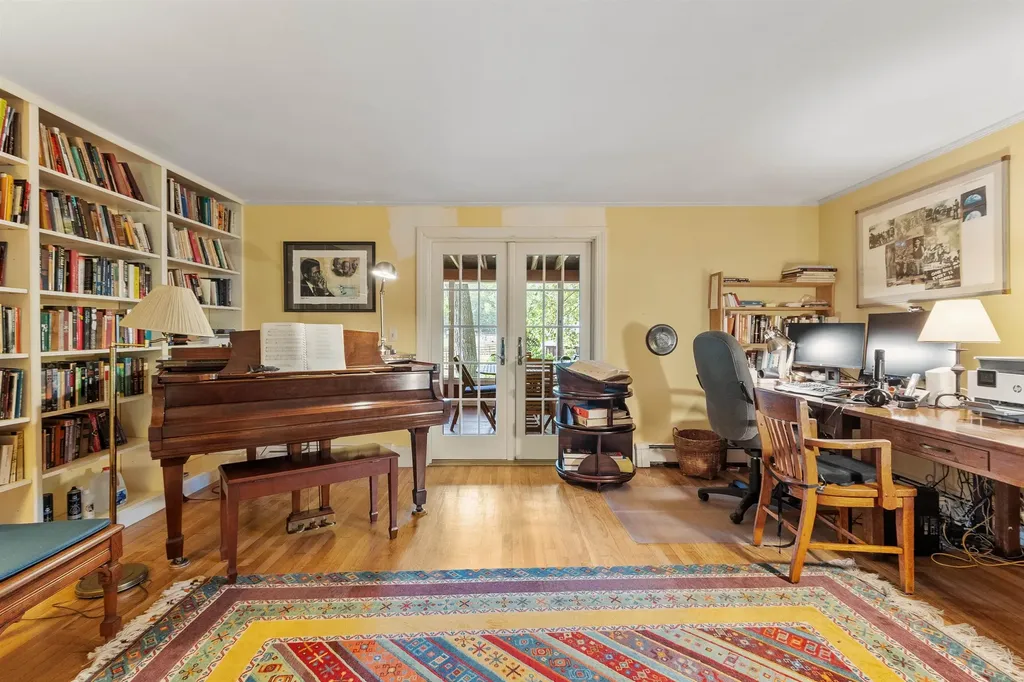 225 Lowell Street Carlisle MA 01741